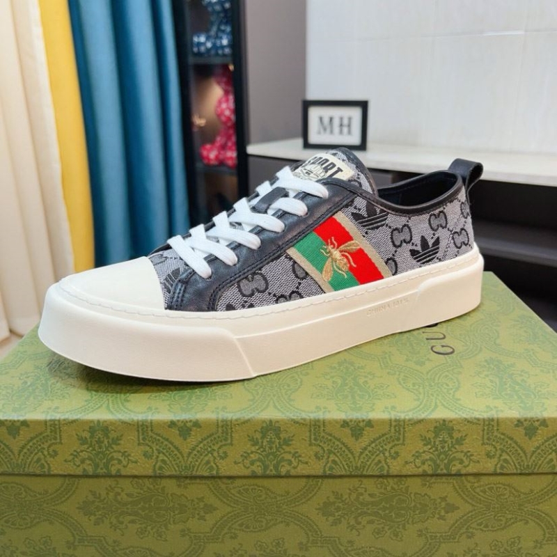 G*u*i casual shoes